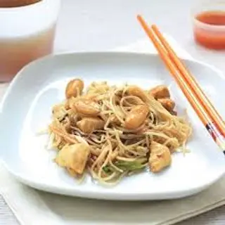 spaghetti di riso con pollo