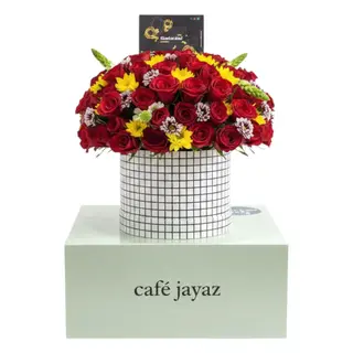 Small Raised Boxed Bouquet
