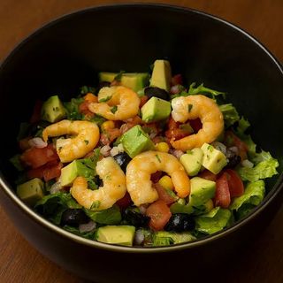 Salada de Gambas e Abacate