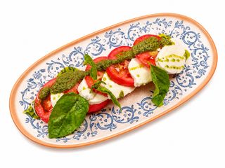 Салат капрезе (250г)