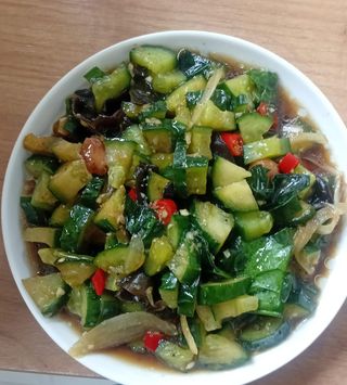 Салат огурцы с грибами (150г)