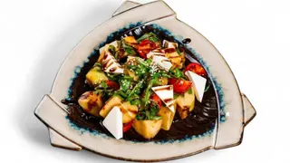 Салат с хрустящим баклажаном (280г)