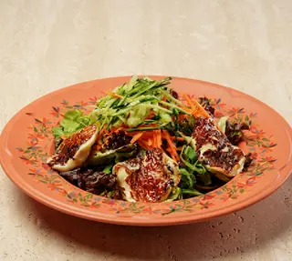 Салат с сыром халуми (210г)