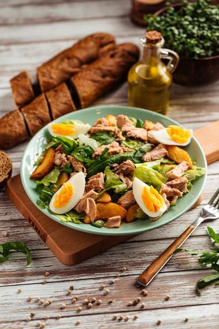 Салат с тунцом (220г)