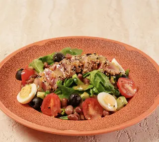 Салат с тунцом (450г)