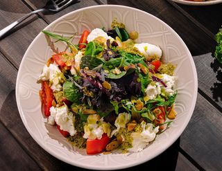 Salată Caprese in stil taranesc