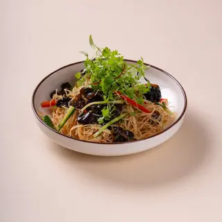 Salata Viktorove mame od funčoza rezanaca 250g