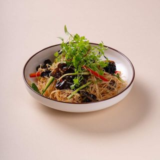 Salata Viktorove mame od funčoza rezanaca 250g