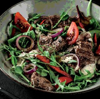 Salată grill cu carne de vițel