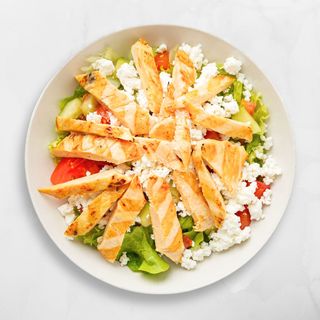 Salata s piletinom i sirom