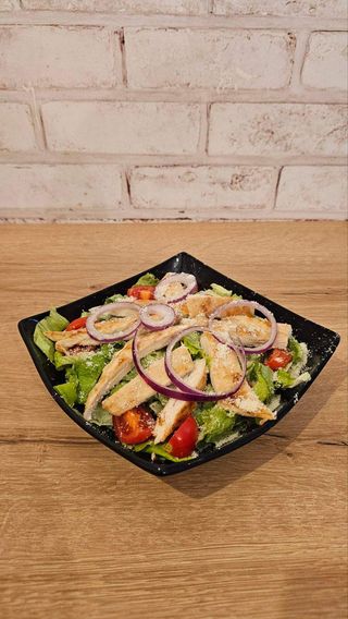 Salata sa piletinom