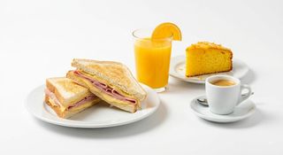 Sandes Mista + Fatia de Bolo + Bebida + Café
