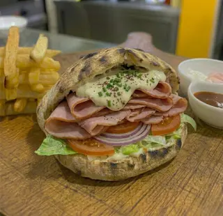Sandwiche Jambon