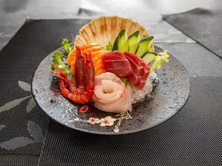 212.Sashimi misto 7 pezzi