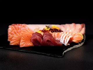 214A.Sashimi misto grande 23 pezzi