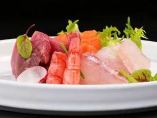214.Sashimi misto medio 12 pezzi