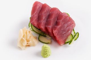 144 Sashimi maguro 15 pezzi