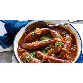 Sausage in onions