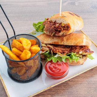 Sendvič sa cepkanim rebrima