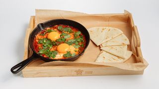 Шакшука с моцареллой и питой (350г)