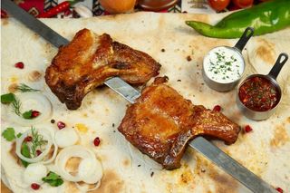 Шашлык из свиной корейки (350г)