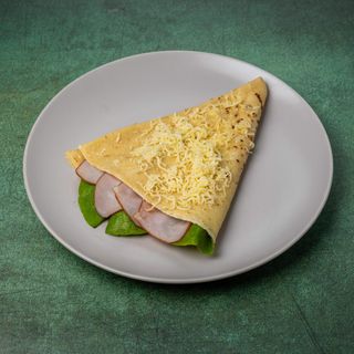 Slane palačinke sa pečenicom