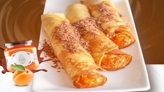 Slatka palačinka pekmez od kajsija domaći