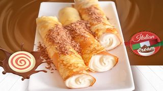 Slatka palačinka sa belom čokoladom i malinom