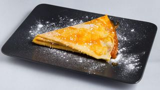 Slatka palačinka sa džemom