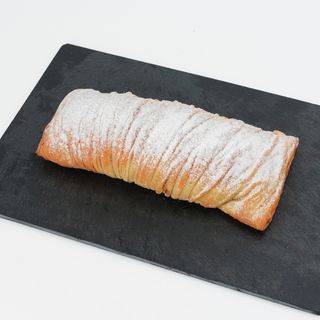 Slatka sukana pita sa jabukom 350gr