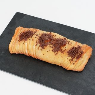 Slatka sukana pita sa narandžom i posnom čokoladom 350gr