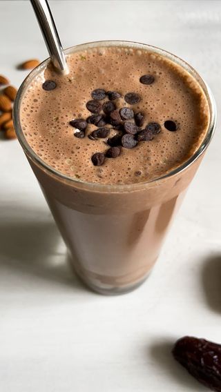 Smoothie proteico al cioccolato