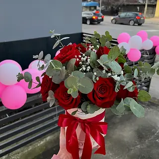 11 roses box