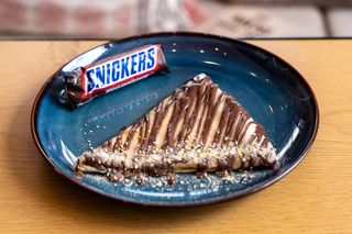 Snickers palačinka