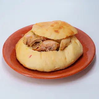 Pileći sač u somunu