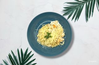 Спагетти с лососем (300г)