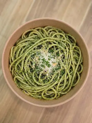 Spaghetti alla chitarra con pesto di rucola