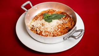 Spaghetti alla norma fritti