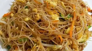 Spaghetti di riso saltati