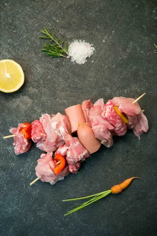 Spiedini di pollo e di maiale 1 kg
