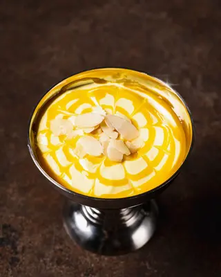 Srikhand de Manga