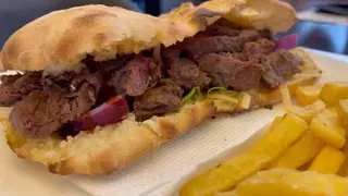 Steak sendvič