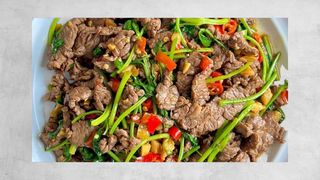 Stir-fried beef with green vegetables