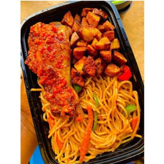 Stir fry spaghetti, chicken and plantain