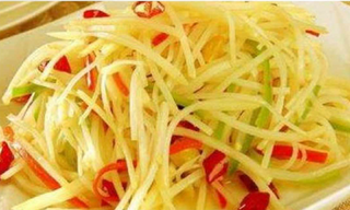 146酸辣土豆丝Strisce di patate in agropiccante