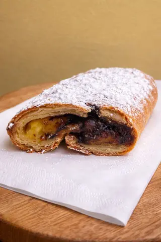 Štrudla čokolada–vanilija