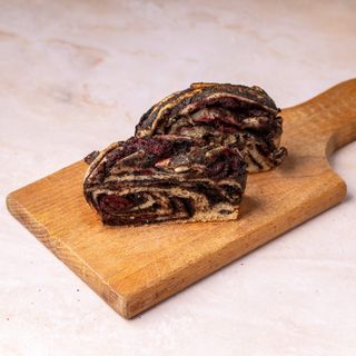 Štrudla pletenica mak, višnja, crna čokolada 200g