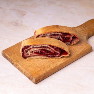 Štrudla sa višnjama 100g