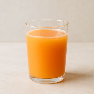 Succo di carota e mela