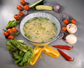 Суп лапша с курицей (400мл)